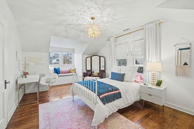 1010 Acklen Ave, Nashville, TN 37203