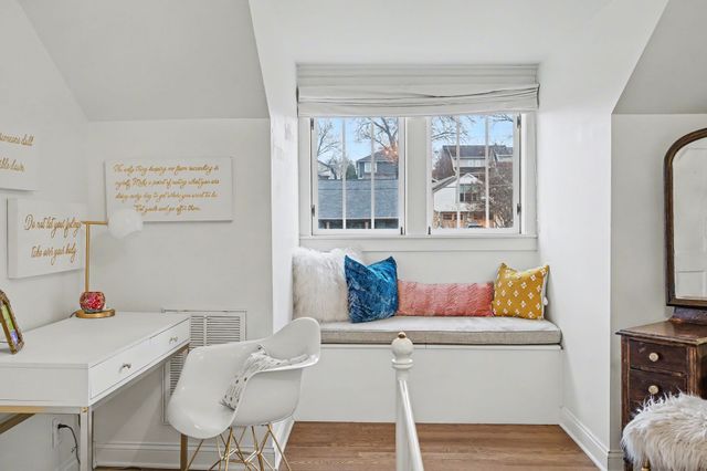 1010 Acklen Ave, Nashville, TN 37203