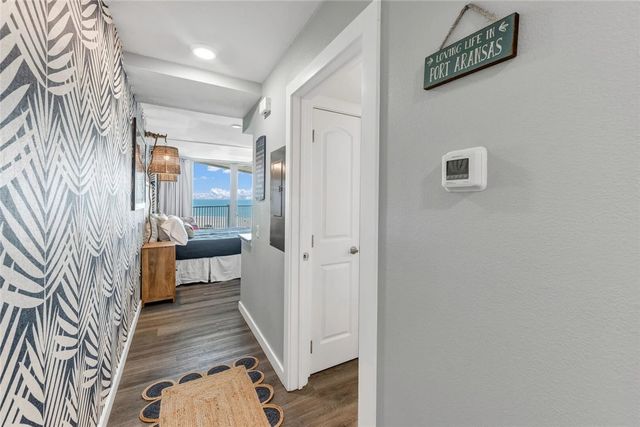 800 Sandcastle Dr 502, Port Aransas, TX 78373