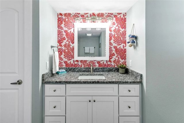 800 Sandcastle Dr 502, Port Aransas, TX 78373