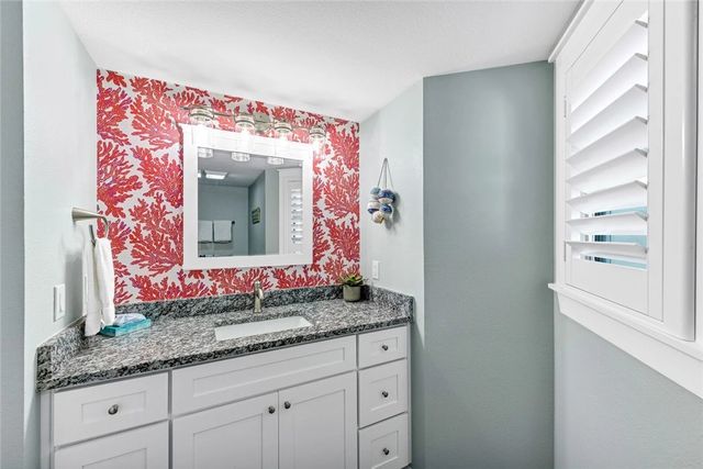 800 Sandcastle Dr 502, Port Aransas, TX 78373