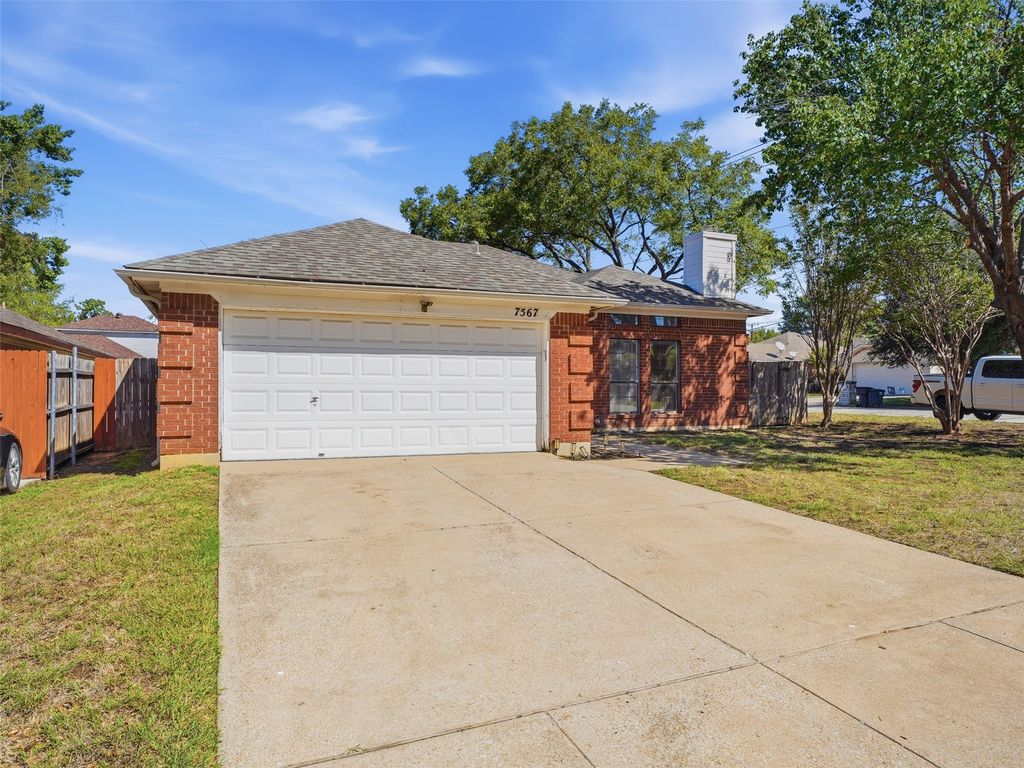7567 Casburn Court, Fort Worth, TX 76120 — photo 3