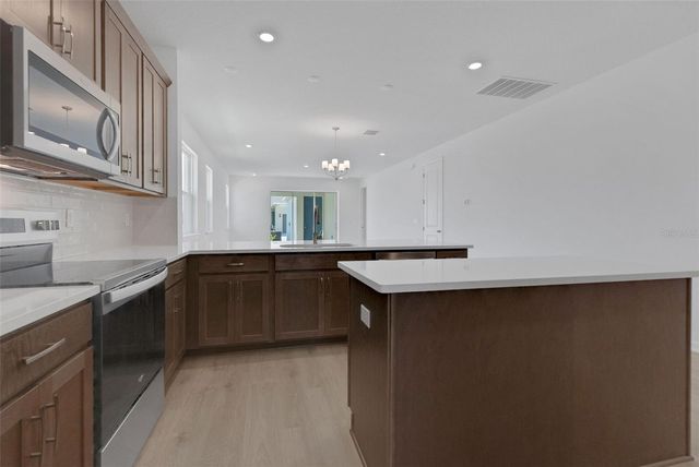 5237 WAYPOINTE BOULEVARD, Apopka, FL 32712