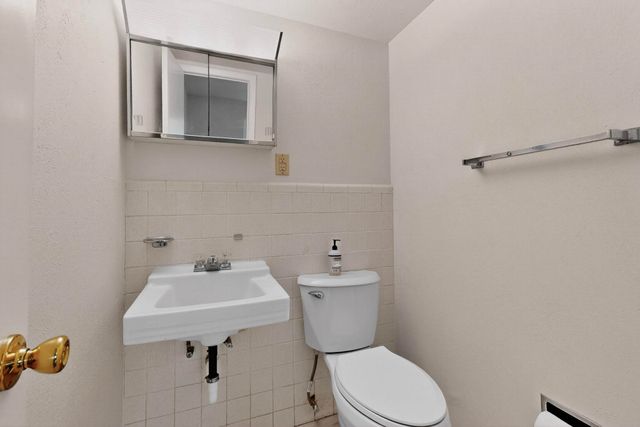 1705 E Hilton Street, Sherman, TX 75090