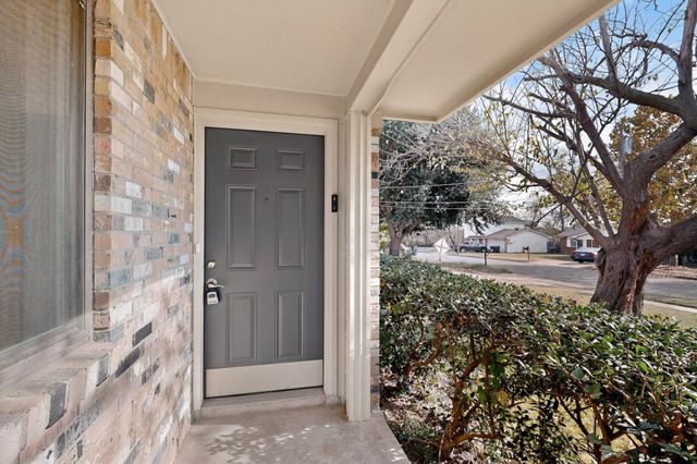 1705 E Hilton Street, Sherman, TX 75090