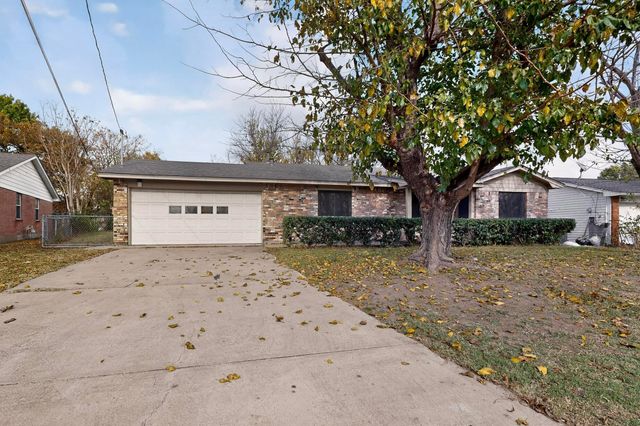 1705 E Hilton Street, Sherman, TX 75090