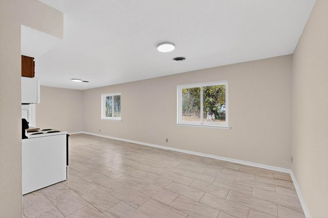 1705 E Hilton Street, Sherman, TX 75090