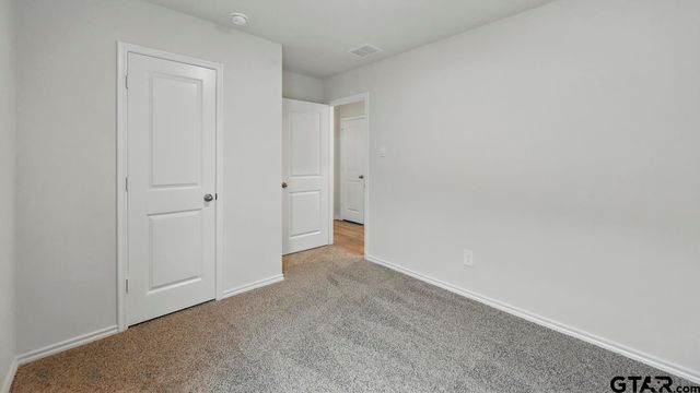 5004 Shumard Drive, Lindale, TX 75706