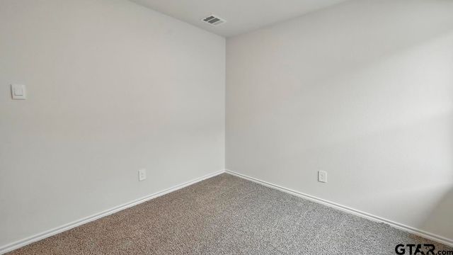 5004 Shumard Drive, Lindale, TX 75706