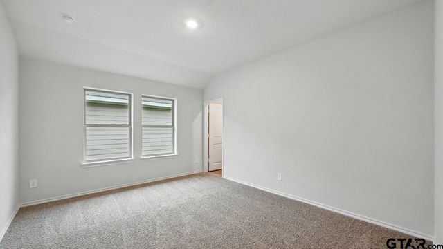 5004 Shumard Drive, Lindale, TX 75706
