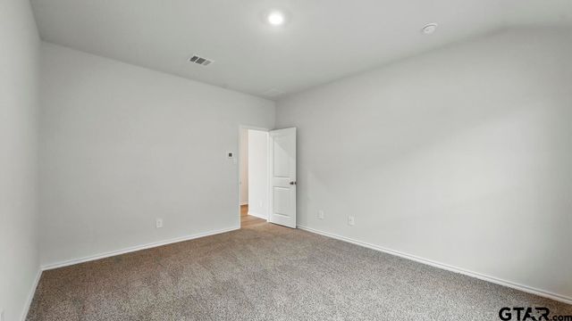 5004 Shumard Drive, Lindale, TX 75706