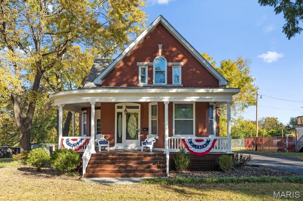 31 S 97th Street, Belleville, IL 62223