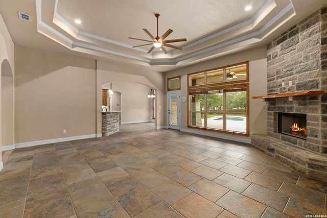 172 Bobby Lynn, Adkins, TX 78101