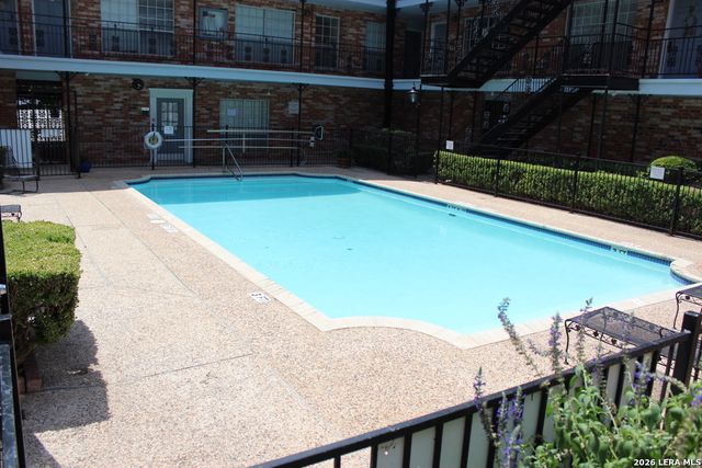 8401 N New Braunfels Ave Apt 331, San Antonio, TX 78209