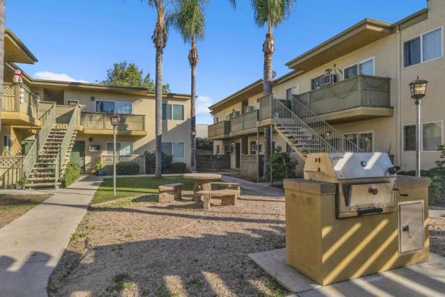 453 Graves Ave 5, El Cajon, CA 92020