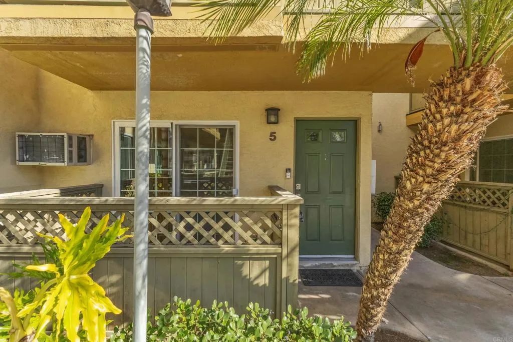 453 Graves Ave 5, El Cajon, CA 92020