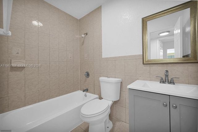 638 Kathy Ct, Margate, FL 33068