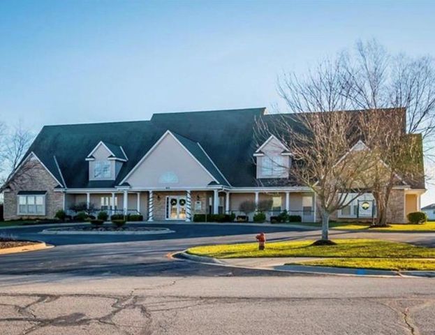 1302 NE Sequoia Court, Oak Grove, MO 64075