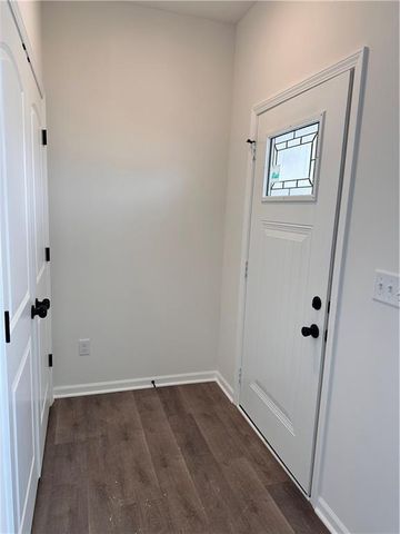 1302 NE Sequoia Court, Oak Grove, MO 64075