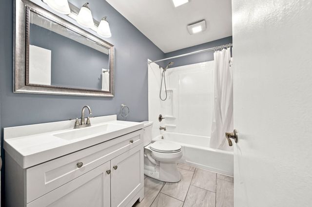 500 Water St A7, Haverhill, MA 01830