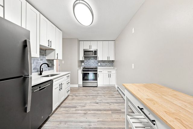 500 Water St A7, Haverhill, MA 01830