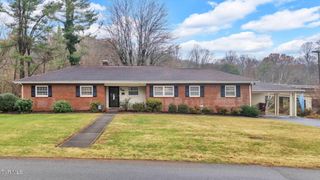 700 Edgewood Drive, Johnson City, TN 37601