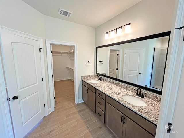 11285 Kingsland Drive, Daphne, AL 36526