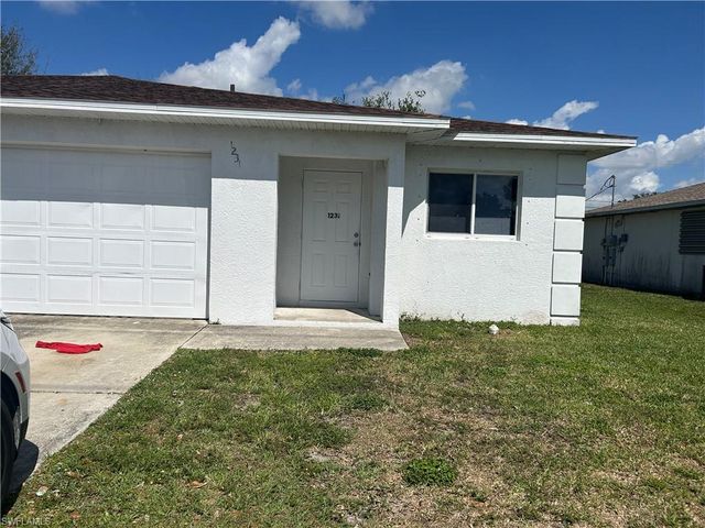 1231 SE 8th TER, Cape Coral, FL 33990