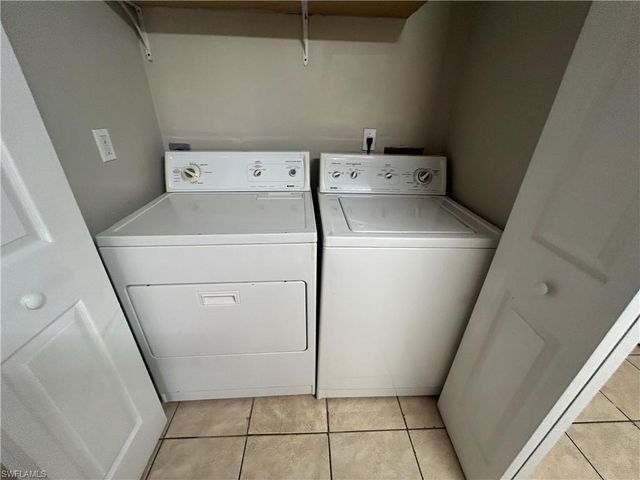 1231 SE 8th TER, Cape Coral, FL 33990