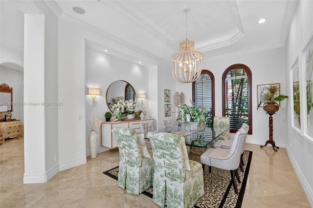 678 Hermitage Cir, Palm Beach Gardens, FL 33410