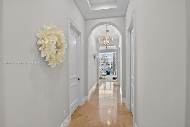 678 Hermitage Cir, Palm Beach Gardens, FL 33410