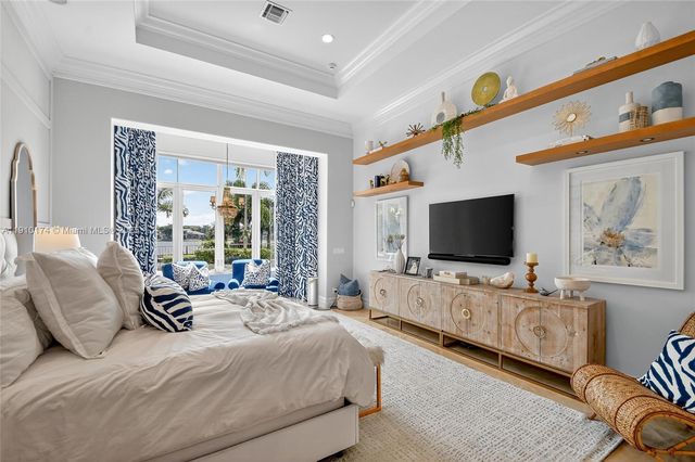 678 Hermitage Cir, Palm Beach Gardens, FL 33410