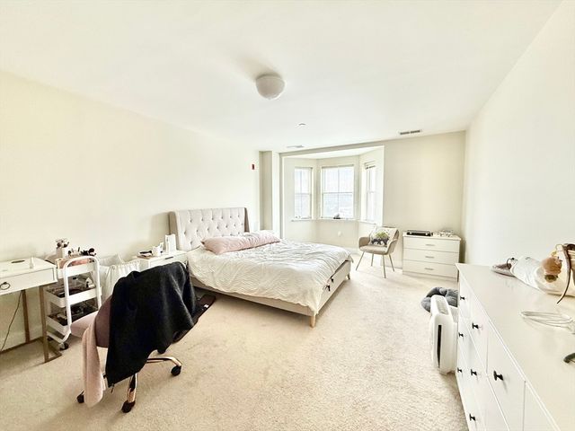 120 Wyllis Ave 409, Everett, MA 02149