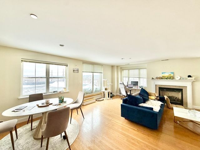 120 Wyllis Ave 409, Everett, MA 02149