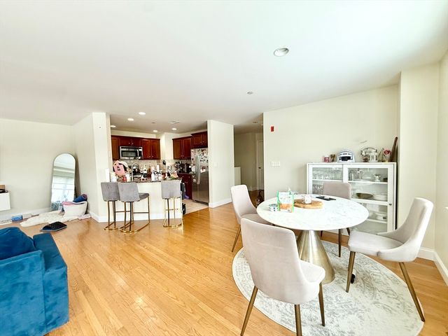 120 Wyllis Ave 409, Everett, MA 02149