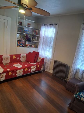 118 Quincy St, Springfield, MA 01109