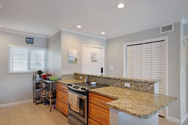 400 LARBOARD WAY 103, Clearwater Beach, FL 33767