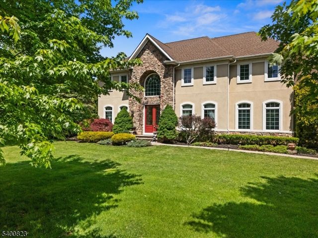36 Saddlewood Ct, Montgomery Twp., NJ 08502