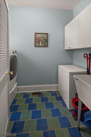 36 Saddlewood Ct, Montgomery Twp., NJ 08502