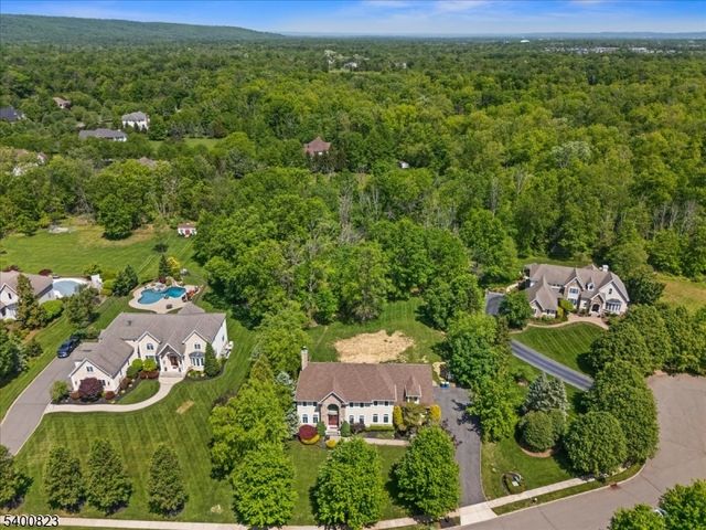 36 Saddlewood Ct, Montgomery Twp., NJ 08502