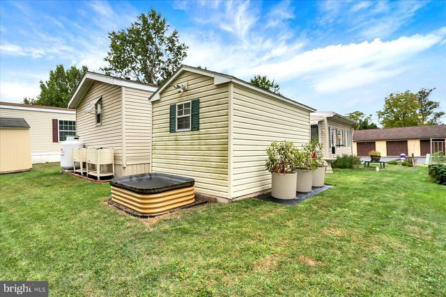 74 OLIVER DR, Palmyra, PA 17078