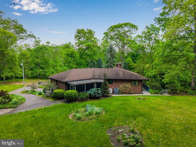 399 BARNSTABLE RD, Carlisle, PA 17015