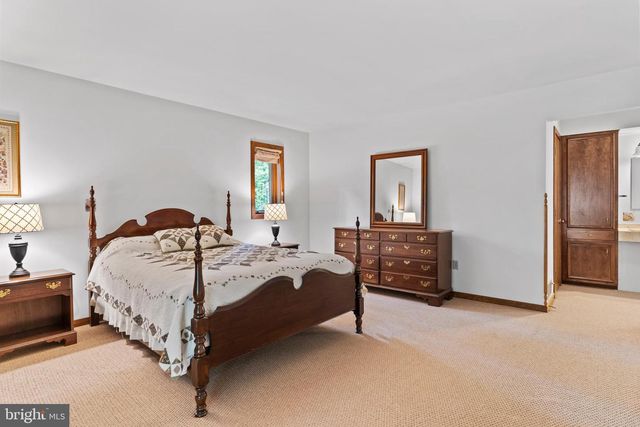 399 BARNSTABLE RD, Carlisle, PA 17015