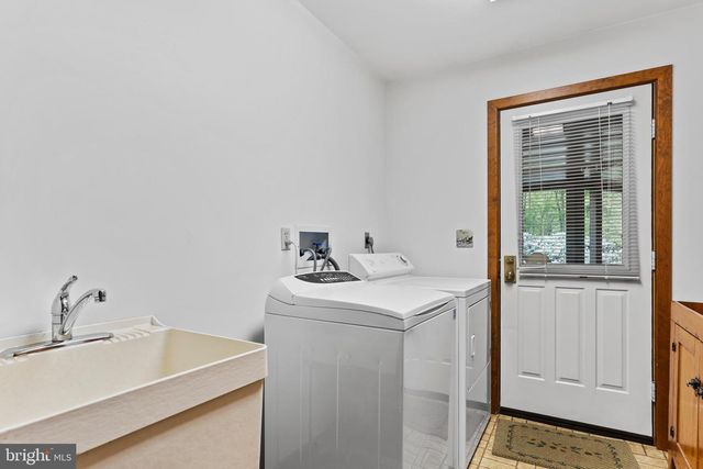 399 BARNSTABLE RD, Carlisle, PA 17015