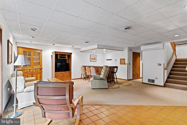 399 BARNSTABLE RD, Carlisle, PA 17015