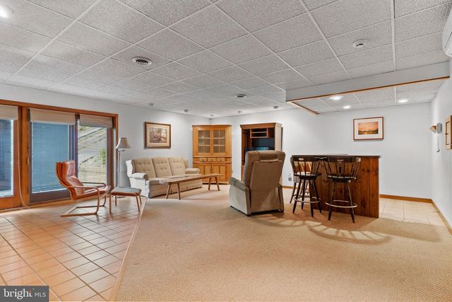 399 BARNSTABLE RD, Carlisle, PA 17015