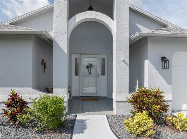 17808 Dracena CIR, North Fort Myers, FL 33917