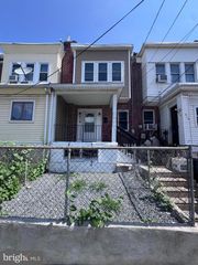 914 N 19TH ST, Camden, NJ 08105