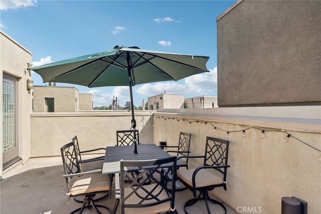 13225 Victory Boulevard, Valley Glen, CA 91401