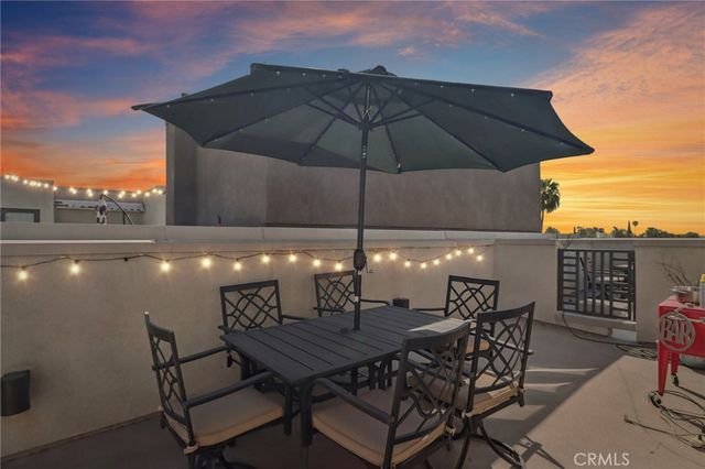 13225 Victory Boulevard, Valley Glen, CA 91401